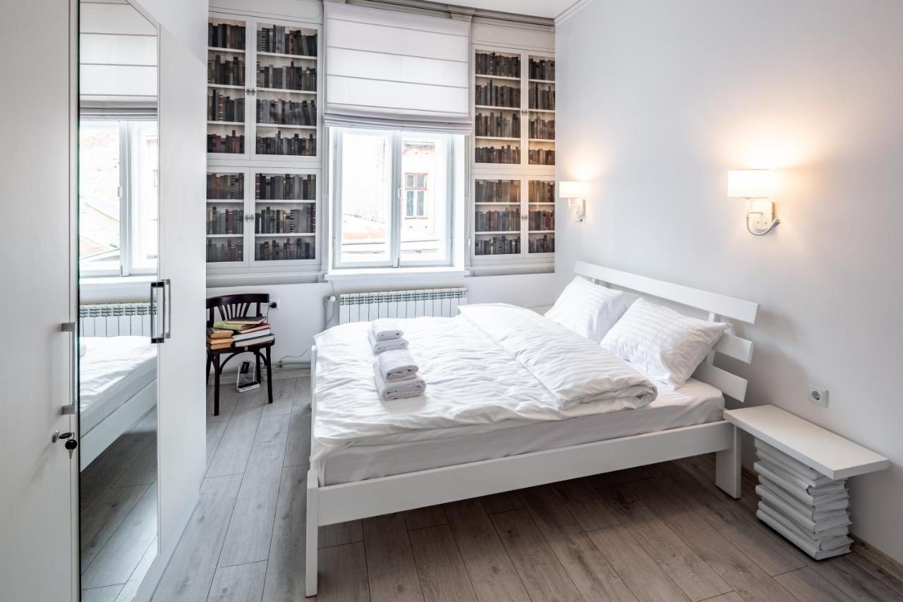 Bookinist Apartment Leopoli Esterno foto