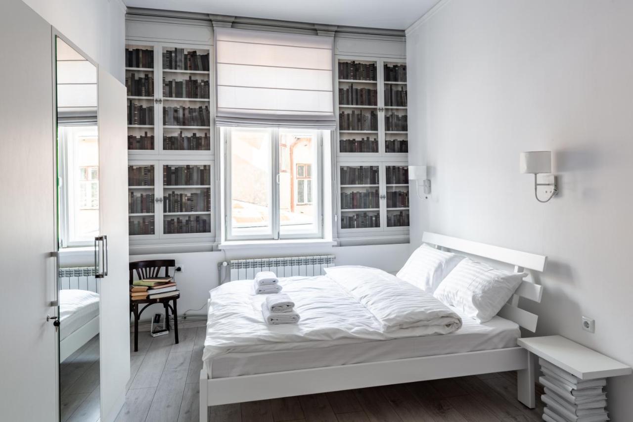 Bookinist Apartment Leopoli Esterno foto