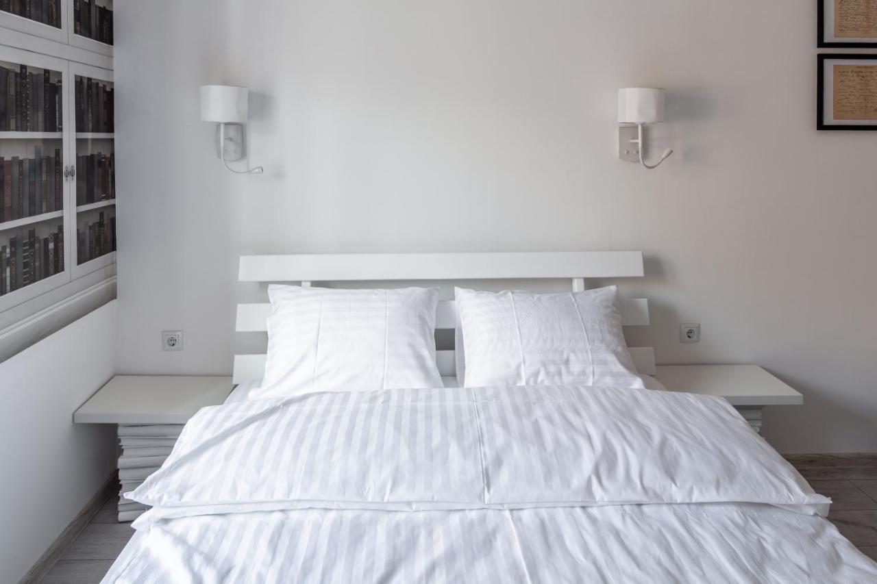 Bookinist Apartment Leopoli Esterno foto