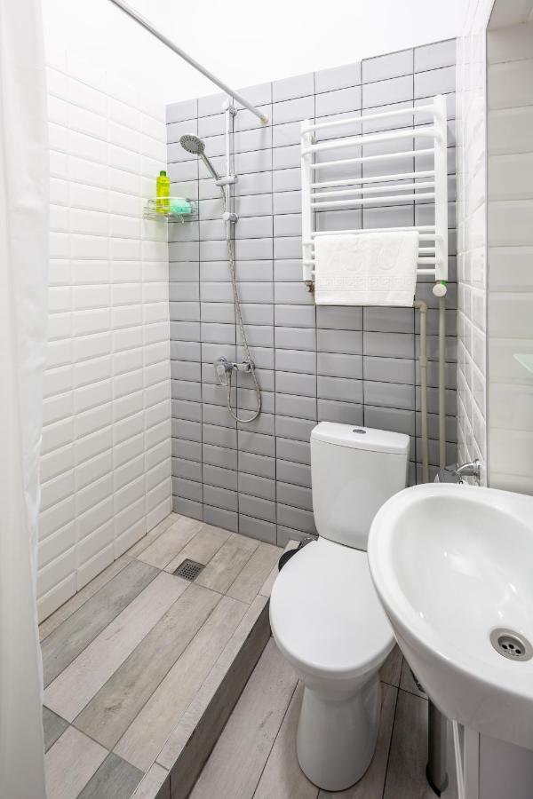 Bookinist Apartment Leopoli Esterno foto