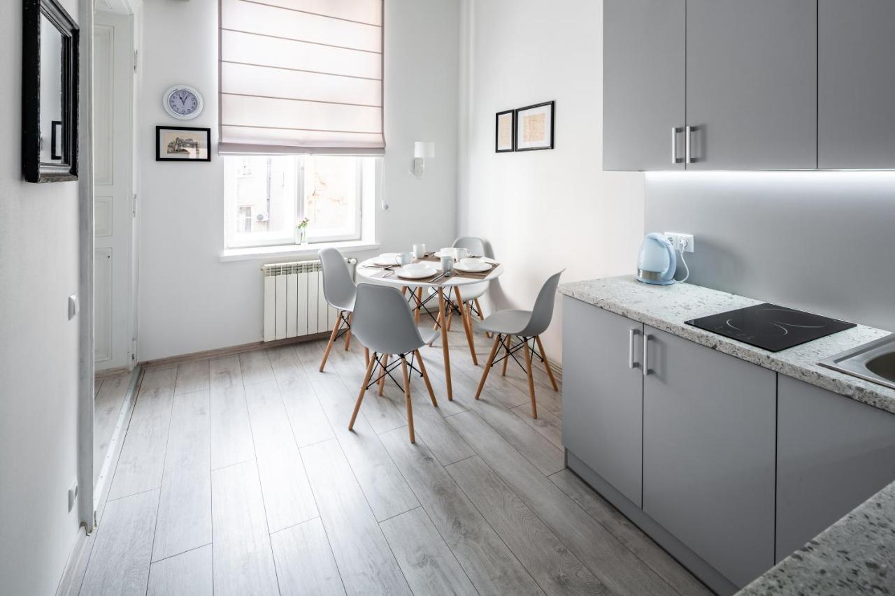Bookinist Apartment Leopoli Esterno foto