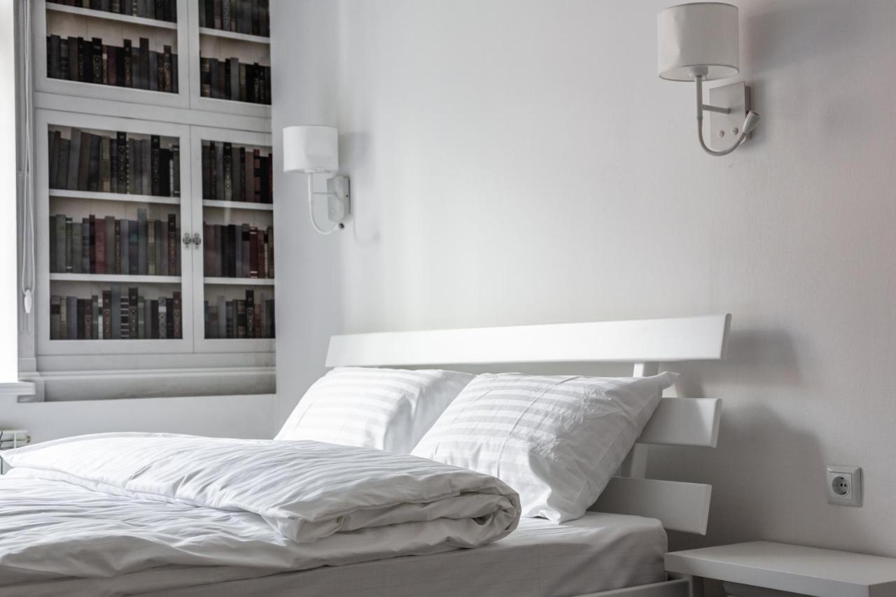 Bookinist Apartment Leopoli Esterno foto