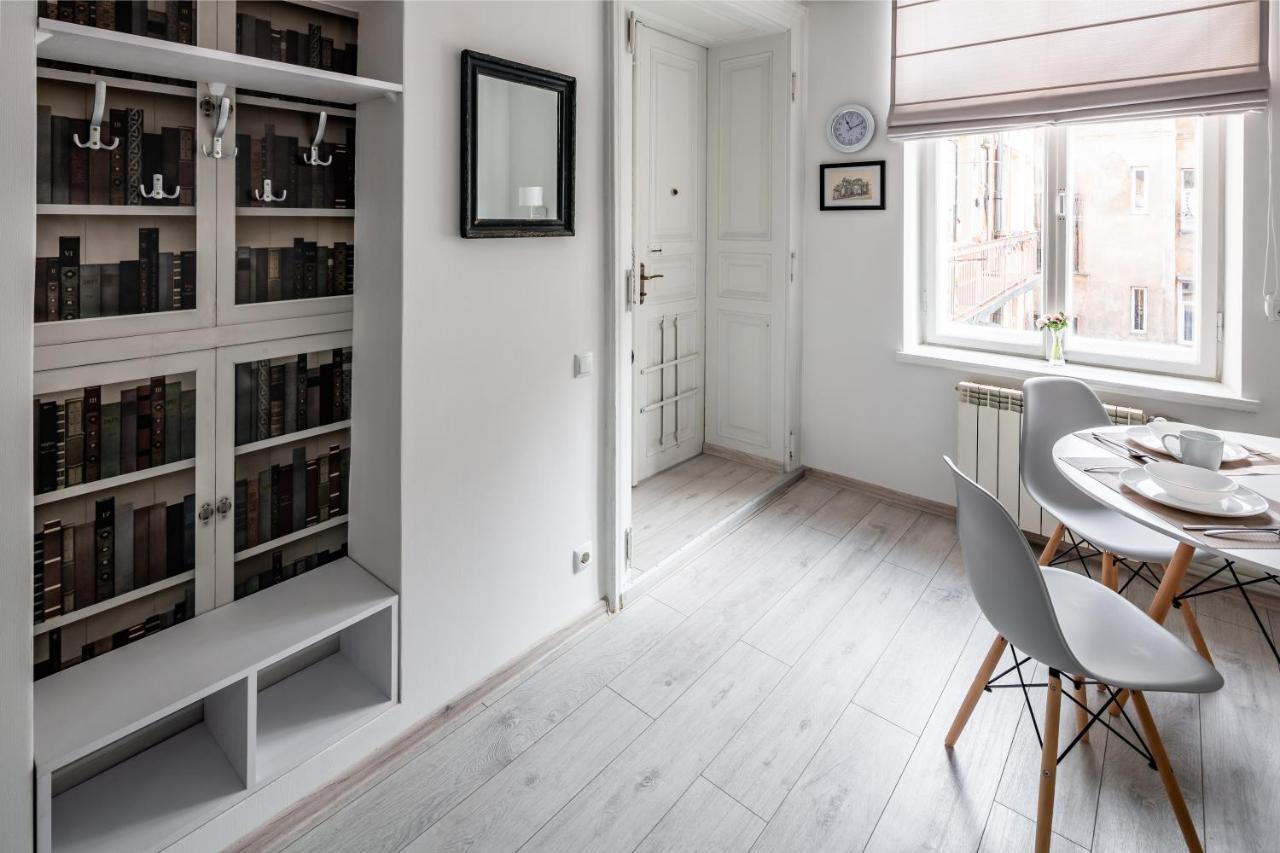 Bookinist Apartment Leopoli Esterno foto